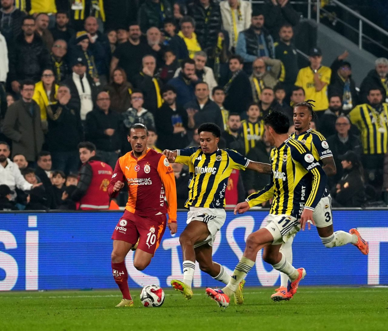 Kadıköy’de Nefes Kesen Derbi: Fenerbahçe ve Galatasaray 1-1 - Sayfa 10