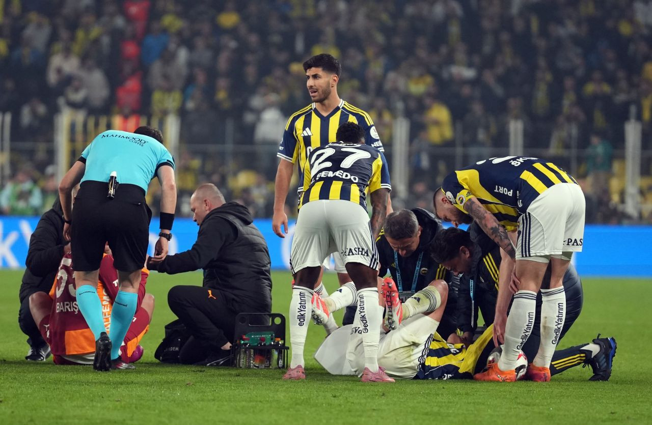 Kadıköy’de Nefes Kesen Derbi: Fenerbahçe ve Galatasaray 1-1 - Sayfa 11