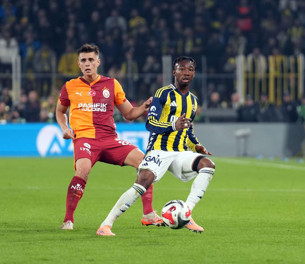 Kadıköy’de Nefes Kesen Derbi: Fenerbahçe ve Galatasaray 1-1 - Sayfa 1