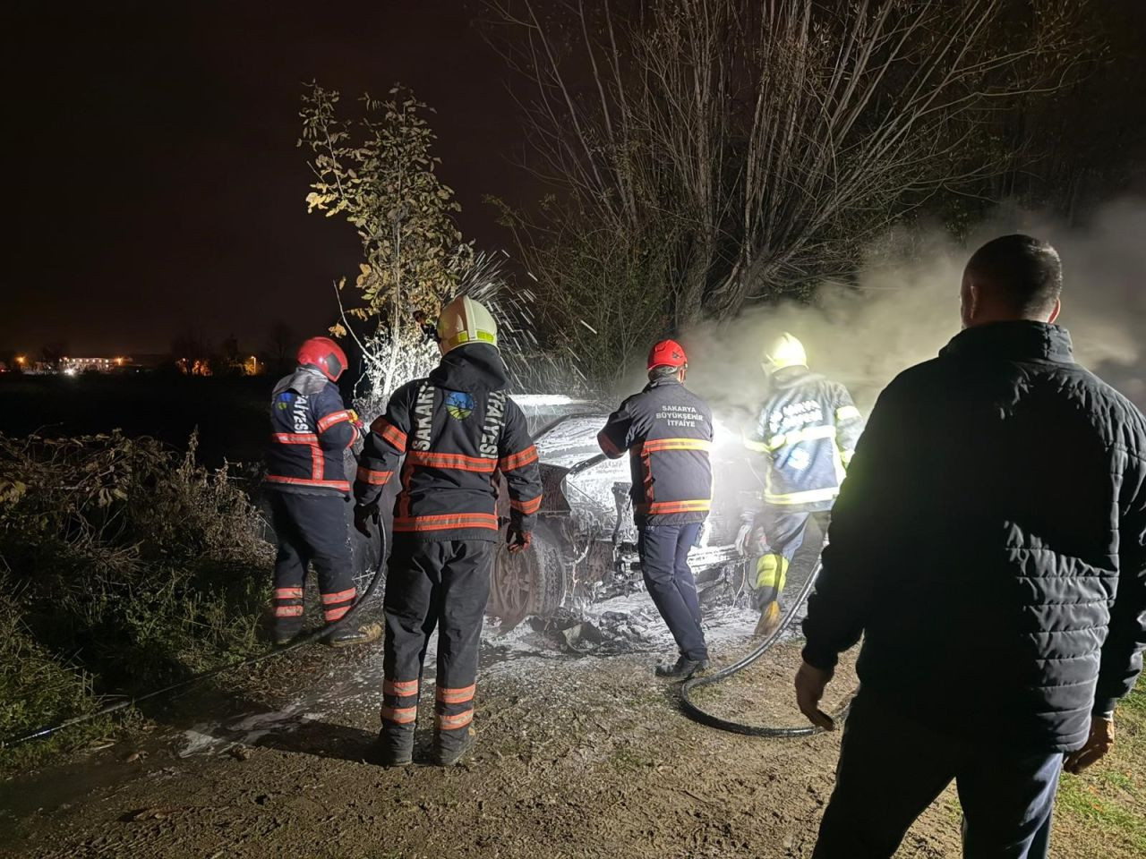 Sakarya’da Tarlada Park Halindeki Otomobil Alev Alev Yandı - Sayfa 2