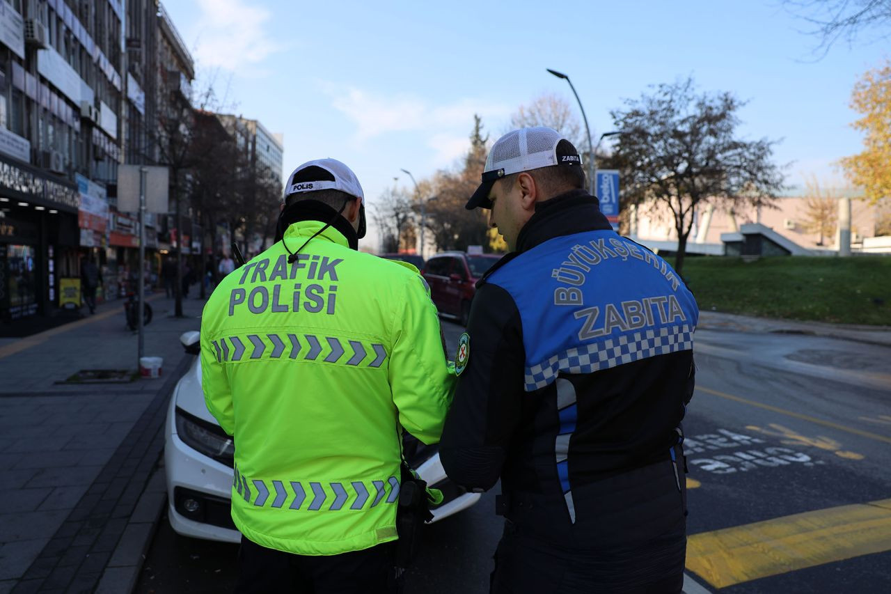 Büyükşehir Ve Emniyet’ten Engelliler Günü’nde ‘Mesaj’ Niteliğinde Denetim - Sayfa 2