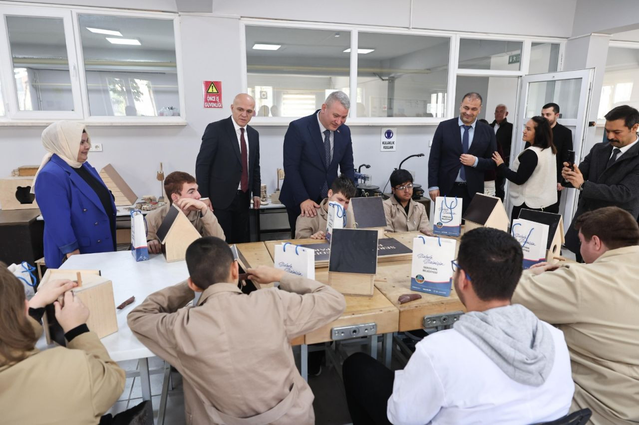 Serdivan’da 3 Aralık’a Anlamlı İmza: Engelsiz Park Törenle Hizmete Açıldı - Sayfa 8