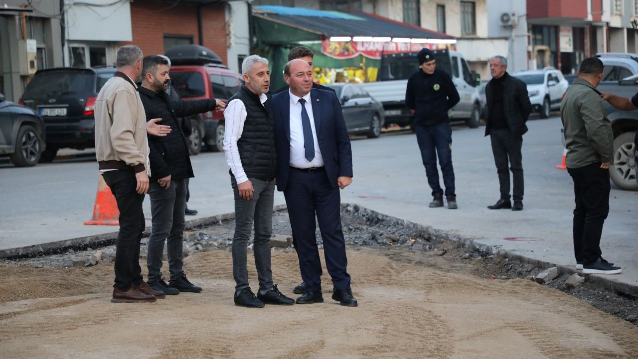 Ferizli'de Cumhuriyet Caddesi İle Şehit Hakan Bayram Caddesi Kesişimi Yenilendi - Sayfa 3