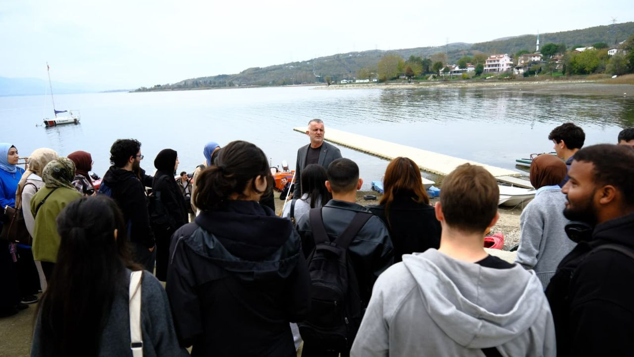 Sapanca Gölü’nde Gönüllülerden Çevreye Farkındalık Etkinliğ - Sayfa 3