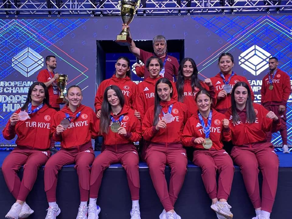 Sultanlarımız Macaristan'ı Fethetti, Takım Halinde Şampiyonuz! - Sayfa 4