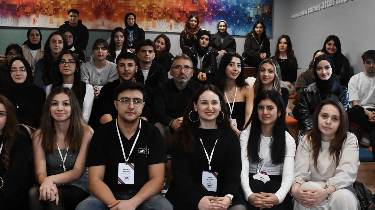 Reklamcılık ve Tasarımın Geleceği SAÜ'de Konuşuldu - Sayfa 1