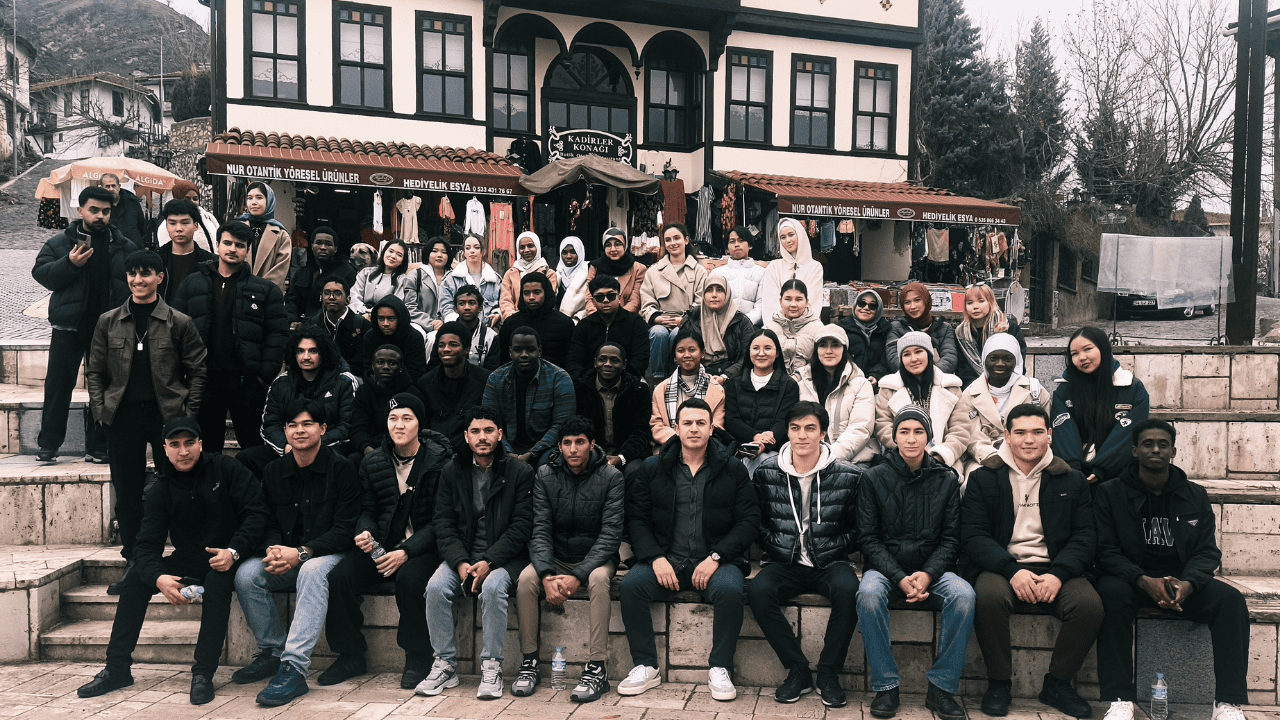 Öğrenciler Tarihi Ve Doğal Mekanları Keşfetti - Sayfa 3