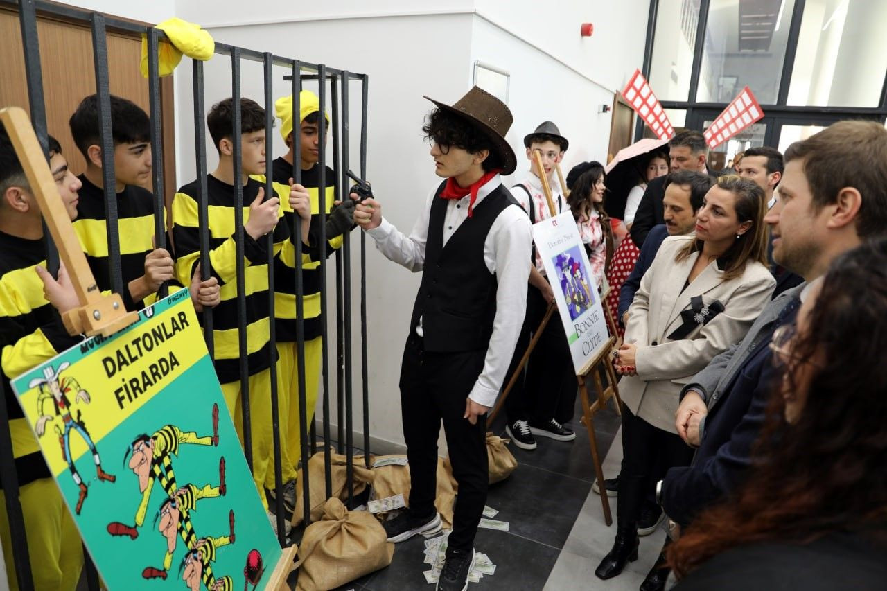 Lise Öğrencileri Roman Kahramanlarıyla Aileye Dikkat Çekti - Sayfa 2