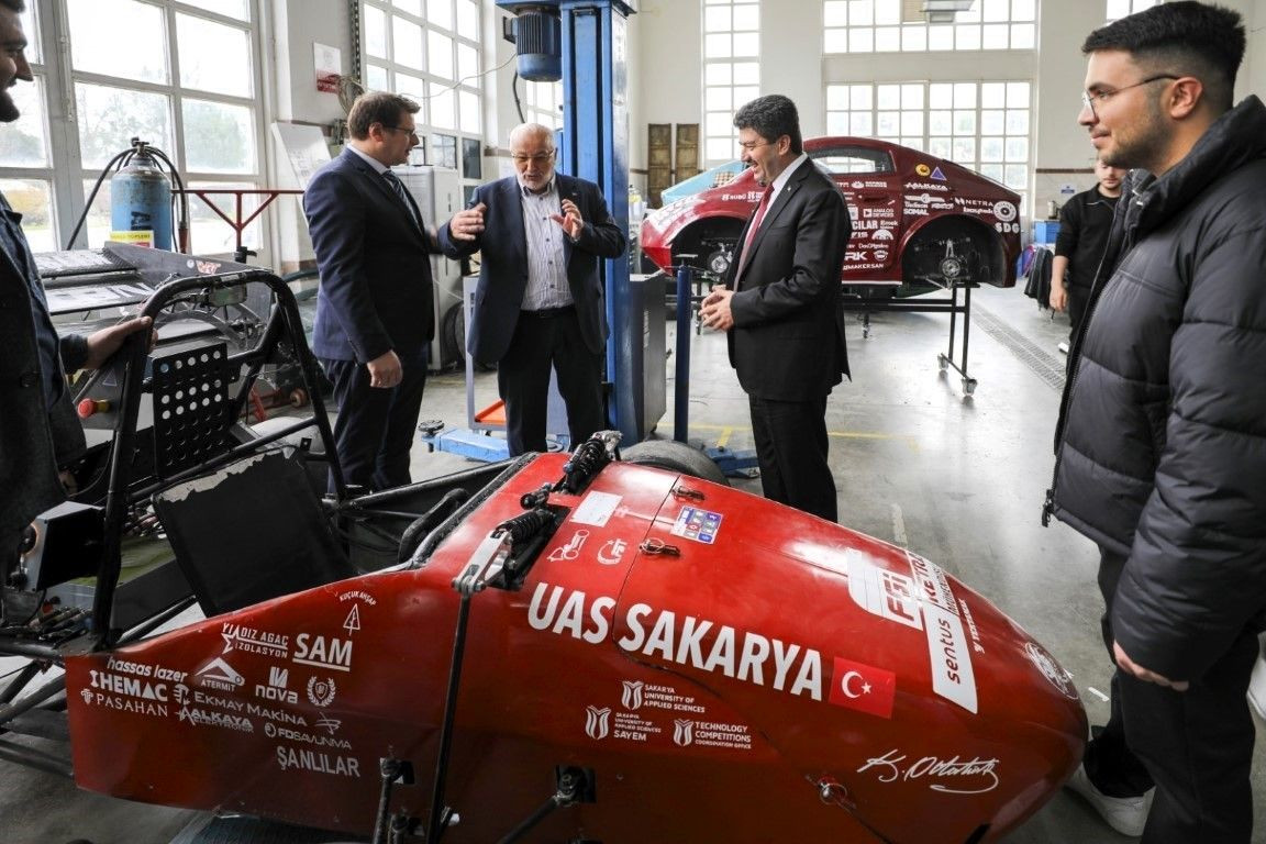 Ülkelerin Geleceği Eğitim Ve Gençlikten Geçiyor - Sayfa 4