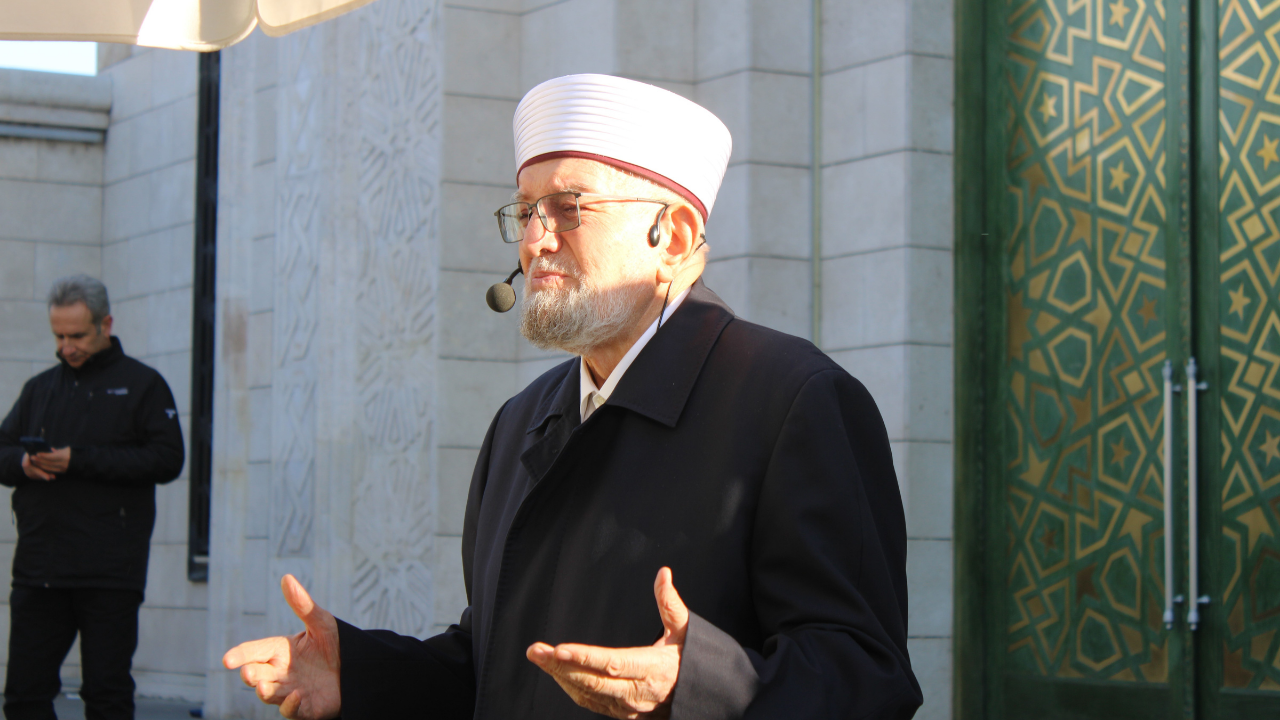 Eşinin Cenaze Namazını Kıldırdı - Sayfa 3