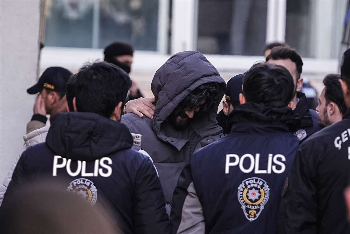 Futbolda Bahis Operasyonu: Erden Timur ve 25 Kişi Adliyeye Sevk Edildi - Sayfa 3