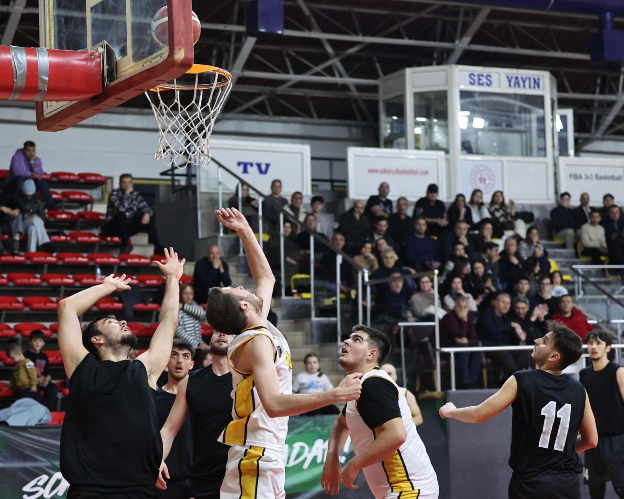 Serdivan; Parkede Yazılan Bir Şampiyonluk Hikayesi - Sayfa 1