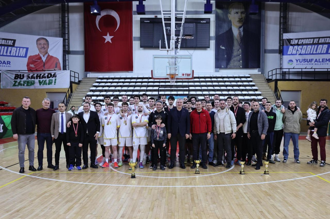 Serdivan; Parkede Yazılan Bir Şampiyonluk Hikayesi - Sayfa 4