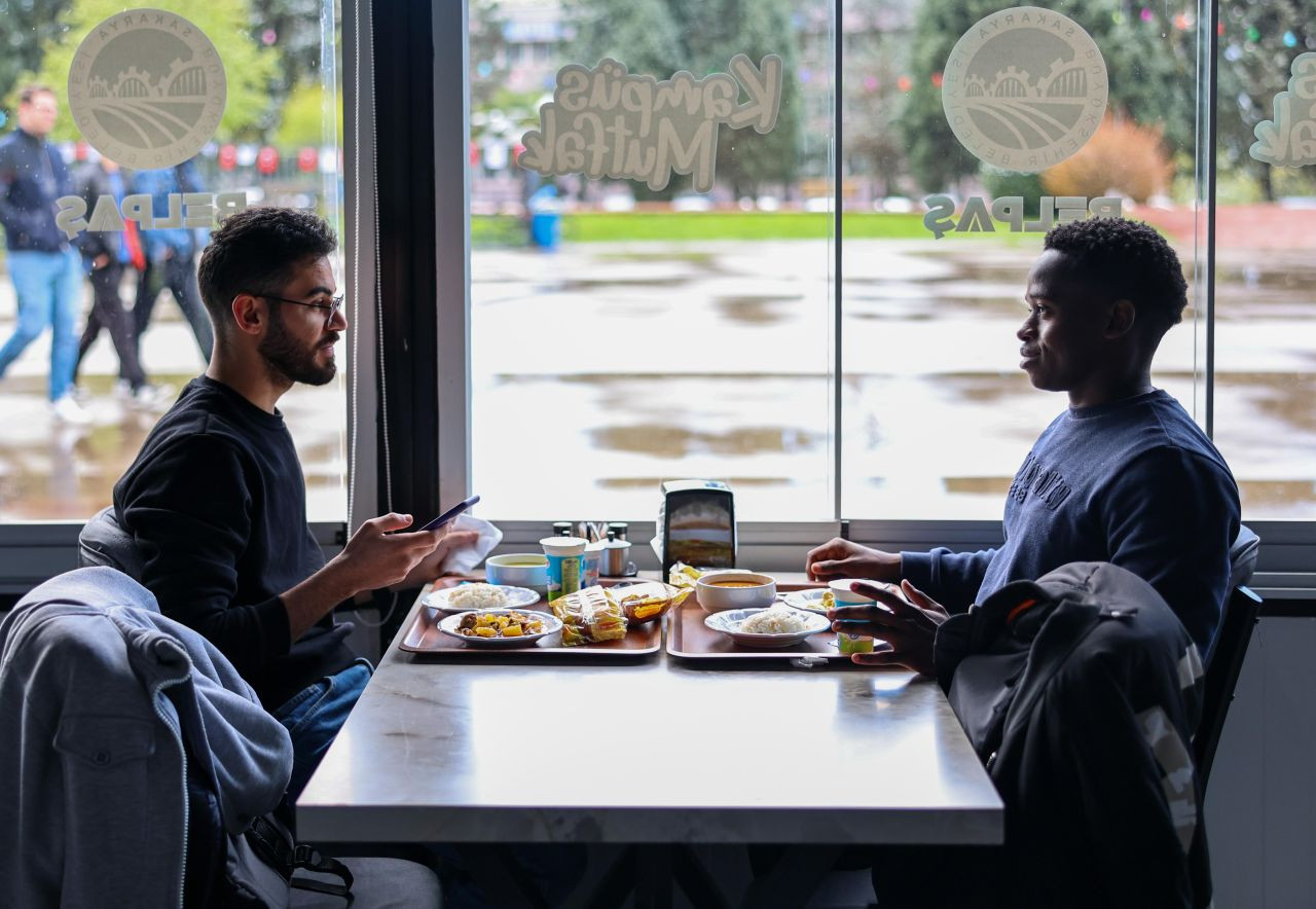 Kampüs Mutfak Öğrencilerin Vazgeçilmezi Oldu - Sayfa 3