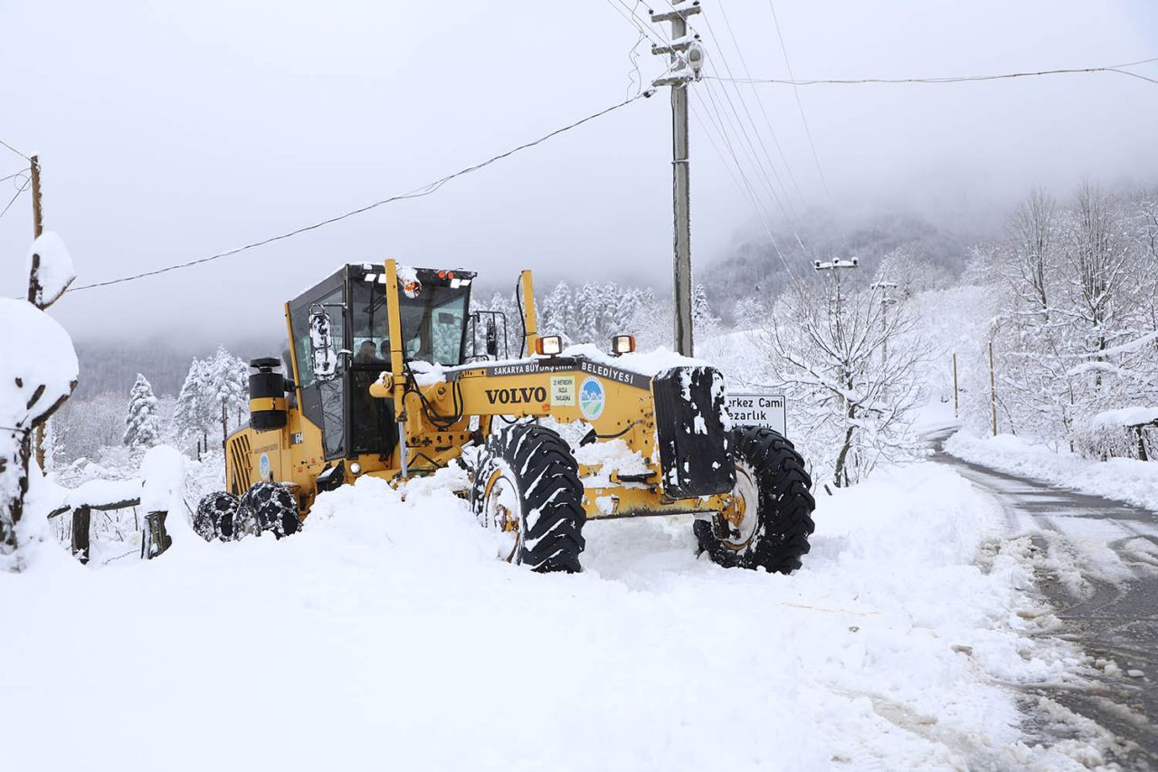 Büyükşehir’den 17.00 Kar Raporu: 31 Grup Yolu Ulaşıma Açıldı - Sayfa 3