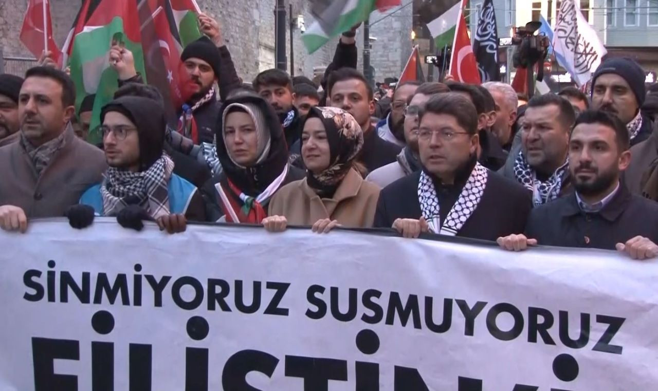 İstanbul’da Filistin’e Destek Yürüyüşü - Sayfa 1