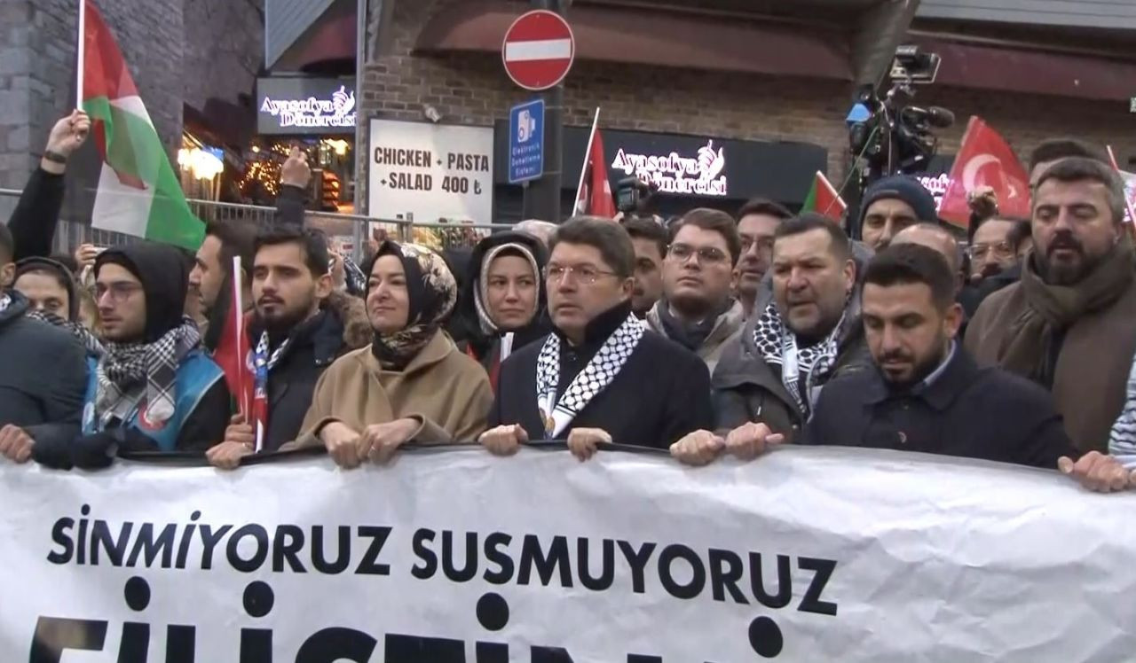 İstanbul’da Filistin’e Destek Yürüyüşü - Sayfa 2