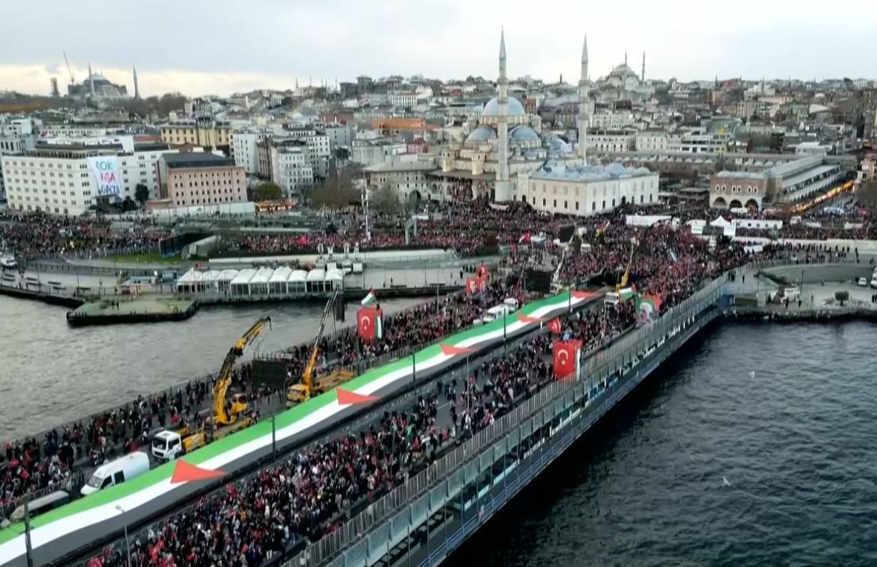 İstanbul’da Filistin’e Destek Yürüyüşü - Sayfa 4