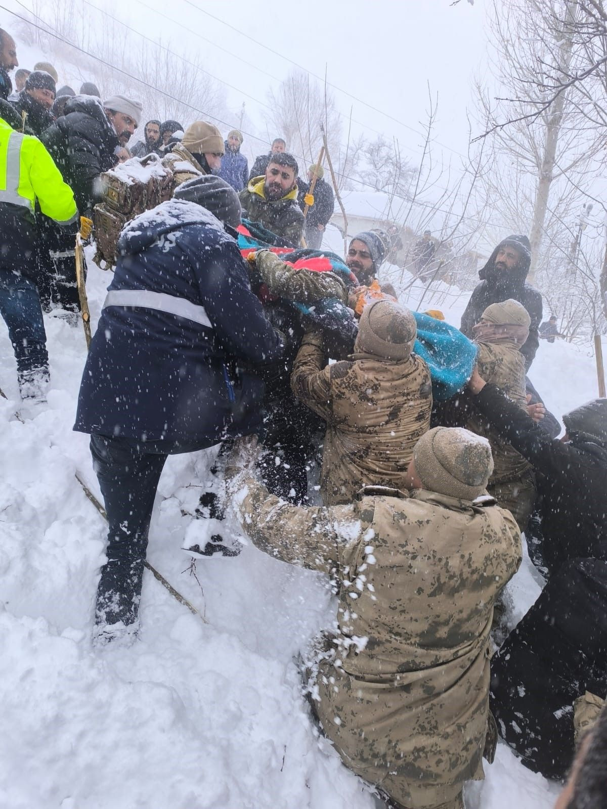 Van Çatak’ta Çığ Felaketi: 1 Kayıp, 22 Ev Boşaltıldı - Sayfa 4
