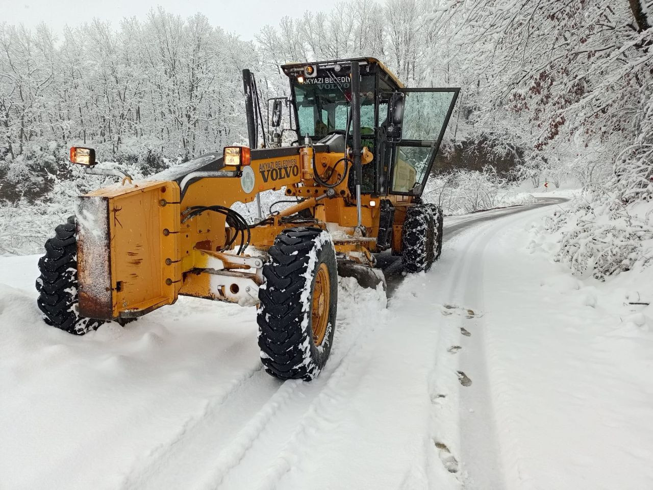 Akyazı’da Karla Mücadele Sürüyor - Sayfa 4
