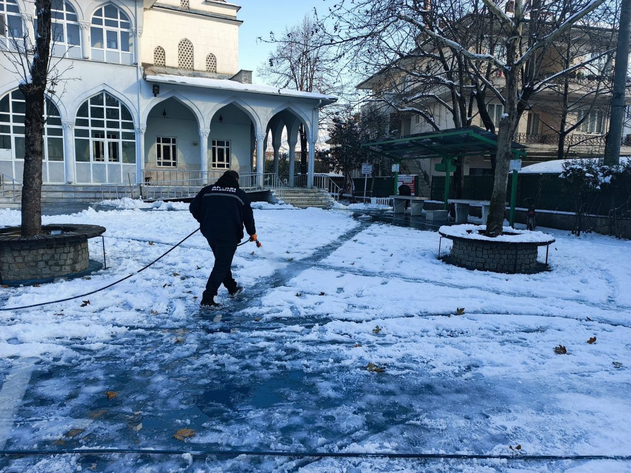 Akyazı’da Karla Mücadele Sürüyor - Sayfa 1