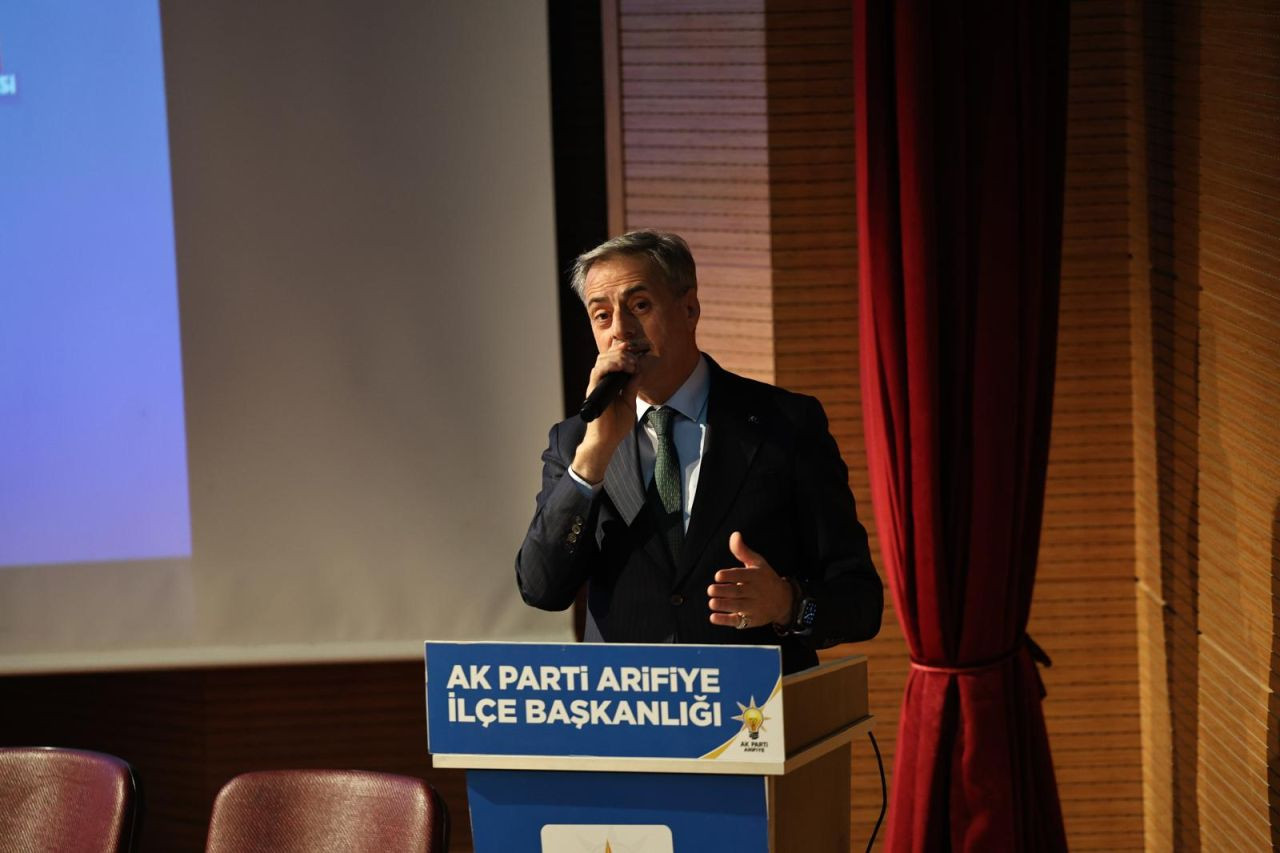 Başkan Alemdar: Arifiye Yüzme Havuzu ve Gençlik Merkezi Hazır - Sayfa 1