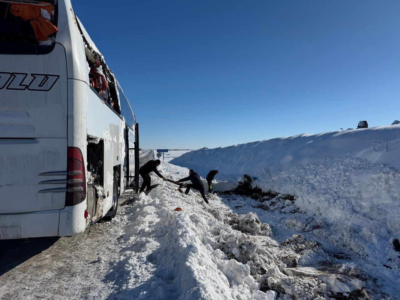 Diyarbakır’da Yolcu Otobüsü Devrildi: 6 Yaralı - Sayfa 3