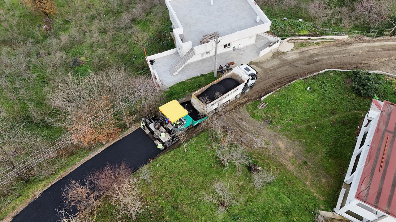 Büyükşehir’den Erenler’de 6 kilometrelik asfalt mesaisi - Sayfa 1