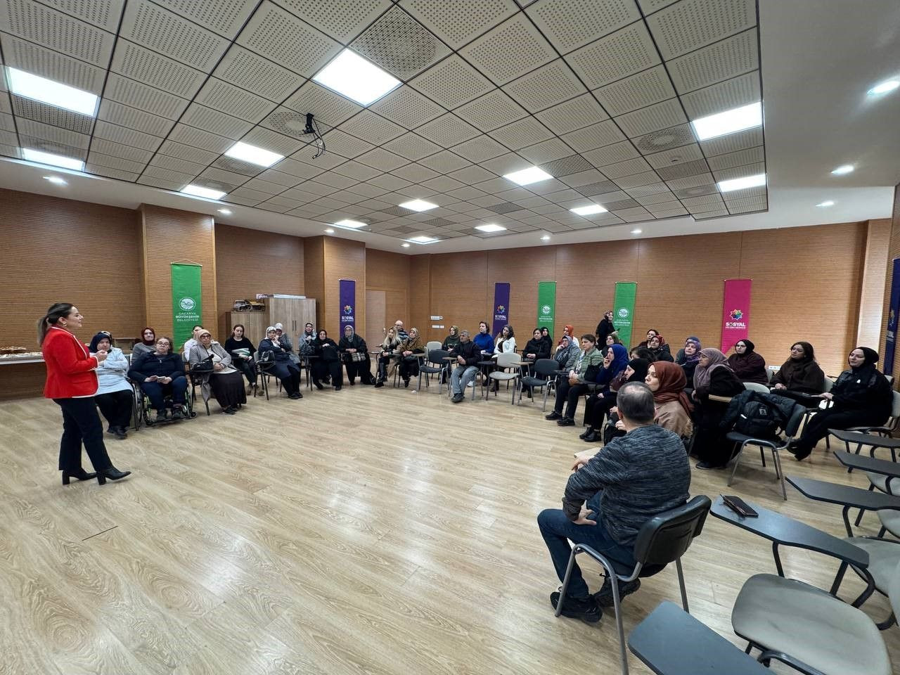 Özel Gereksinimli Ailelere İletişim Eğitimi - Sayfa 4