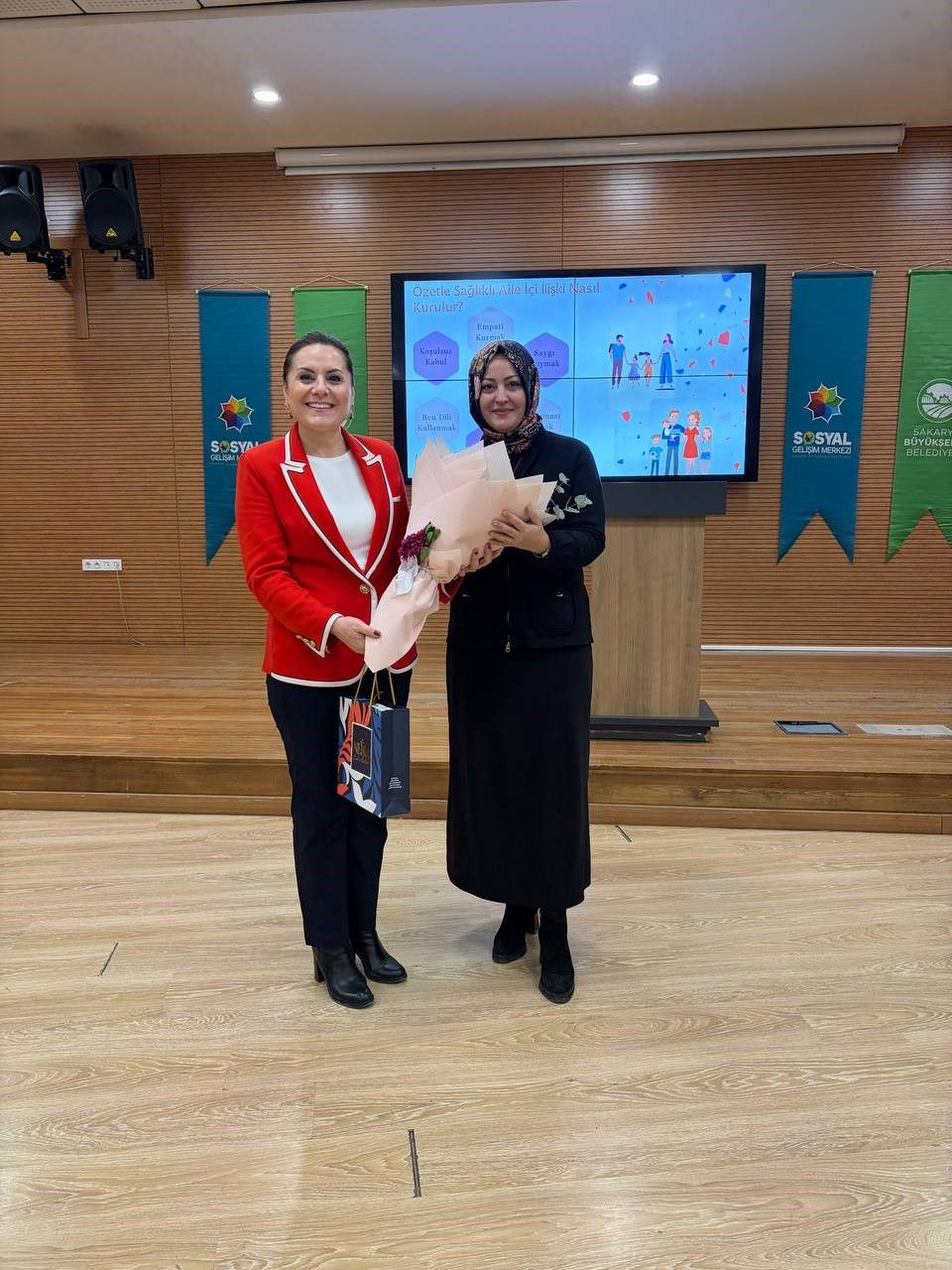 Özel Gereksinimli Ailelere İletişim Eğitimi - Sayfa 1