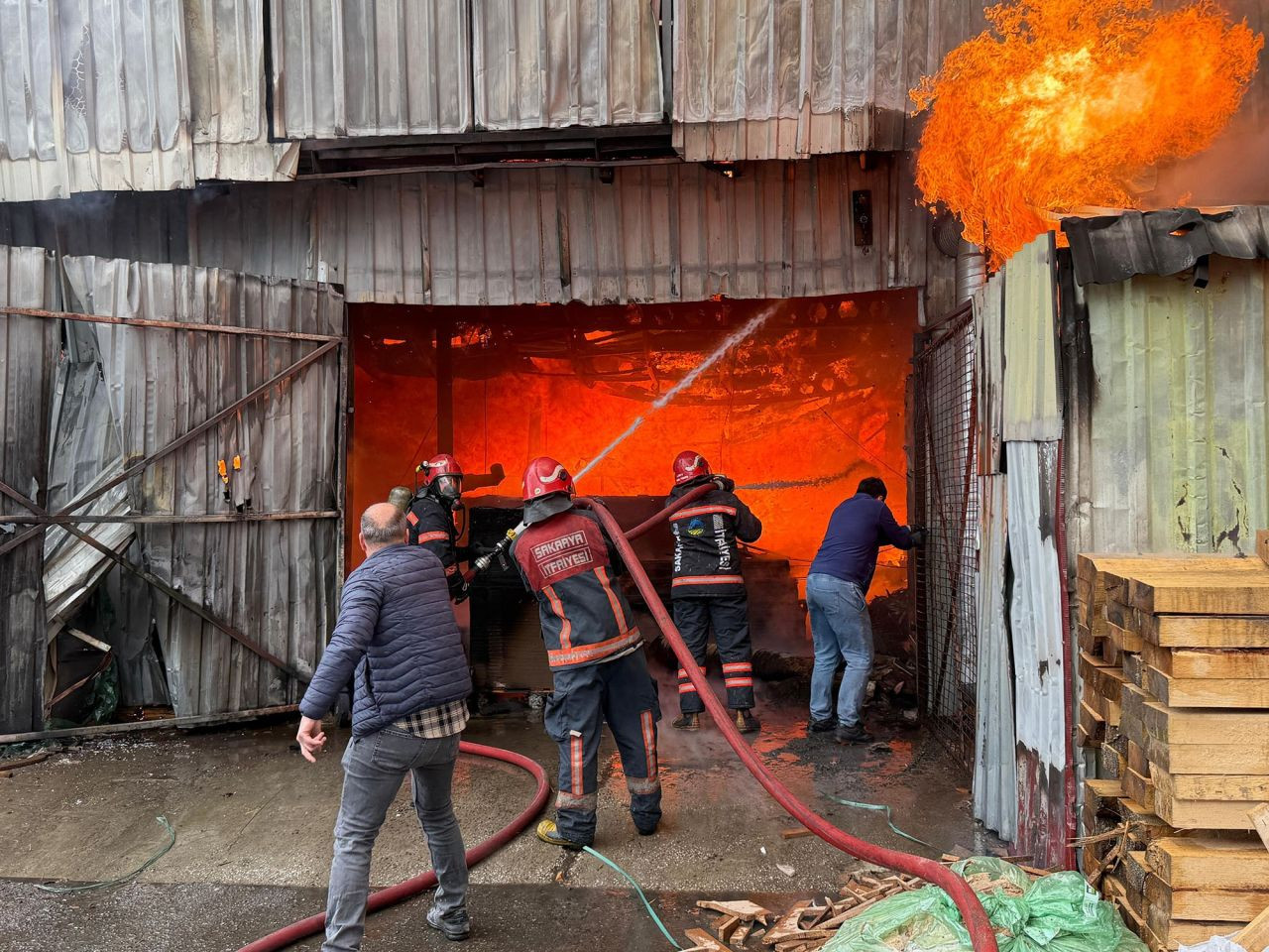 Sakarya İtfaiyesi 2025’te 5 Binin Üzerinde Yangına Müdahale Etti - Sayfa 2