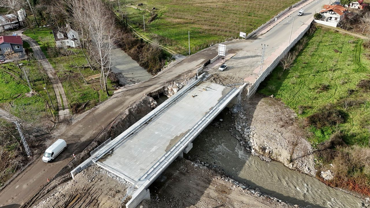 Karapürçek’i Şehre Bağlayan Köprüde Sona Doğru - Sayfa 4
