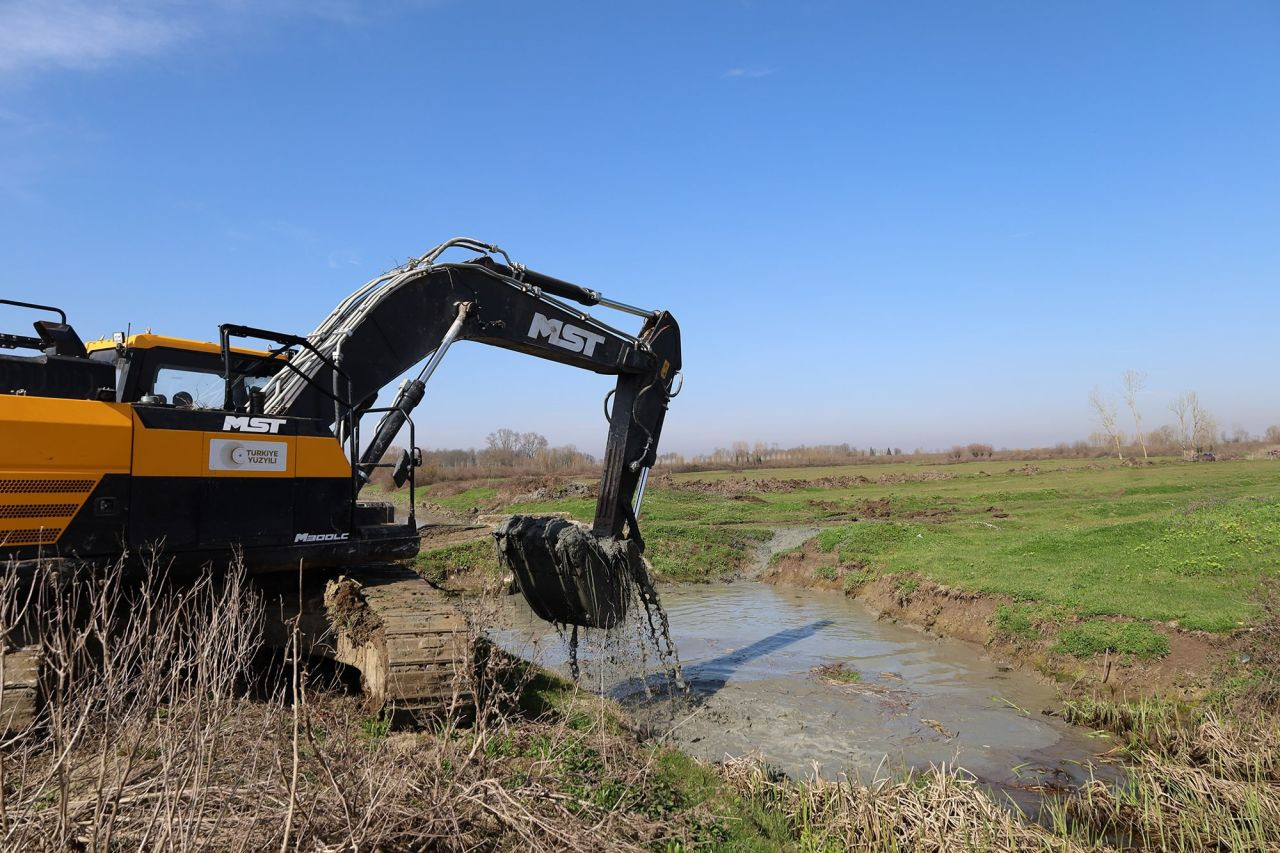 Büyükşehir 2025’te Çiftçinin Toprağına Umut Ekti - Sayfa 4