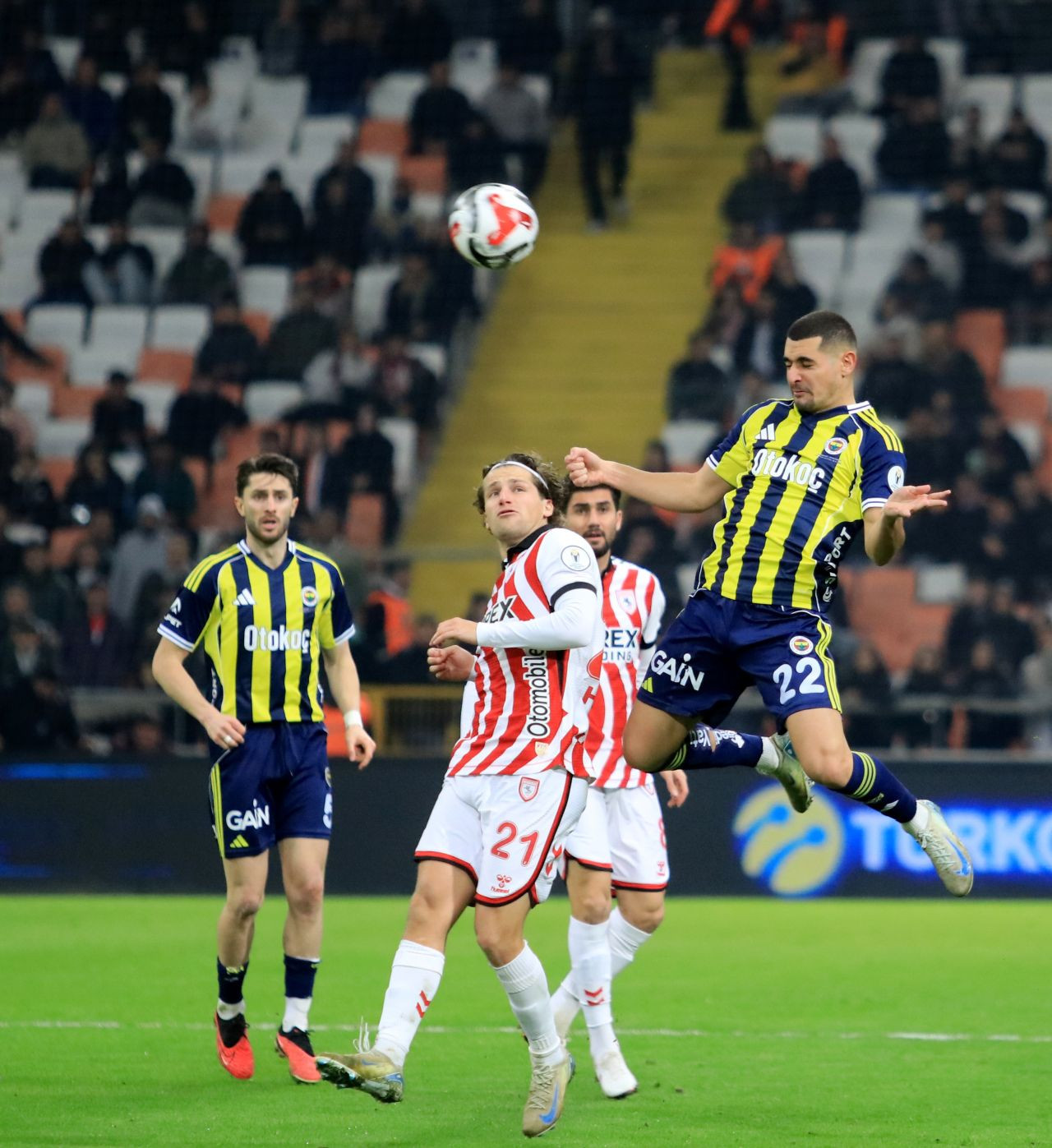 Turkcell Süper Kupa Yarı Finali: Fenerbahçe, Samsunspor’u 2-0 Mağlup Etti - Sayfa 1