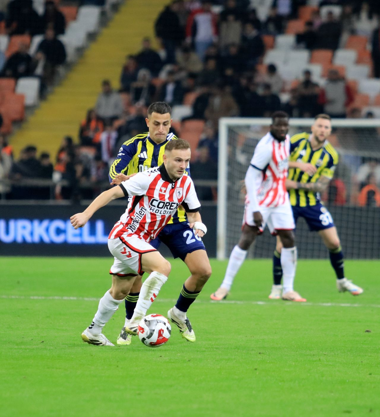 Turkcell Süper Kupa Yarı Finali: Fenerbahçe, Samsunspor’u 2-0 Mağlup Etti - Sayfa 2