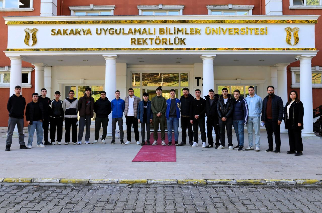 Meslek Lisesi Öğrencileri SUBÜ’nün İmkânlarını Tanıdı - Sayfa 2