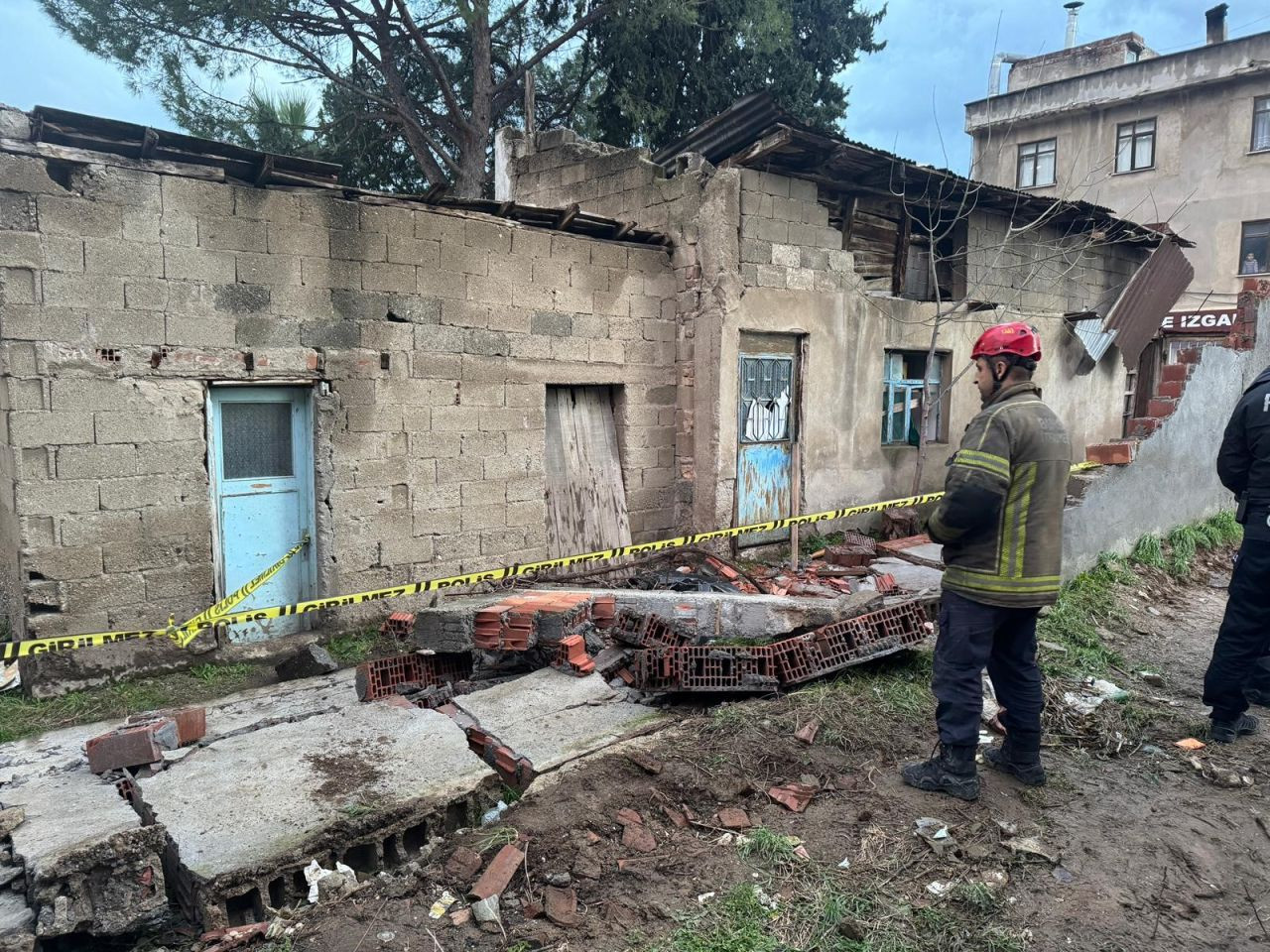 Lodos Bursa’da Can Aldı: Duvarın Altında Kalan Genç Öldü - Sayfa 3