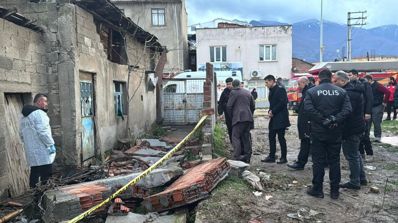 Lodos Bursa’da Can Aldı: Duvarın Altında Kalan Genç Öldü - Sayfa 1