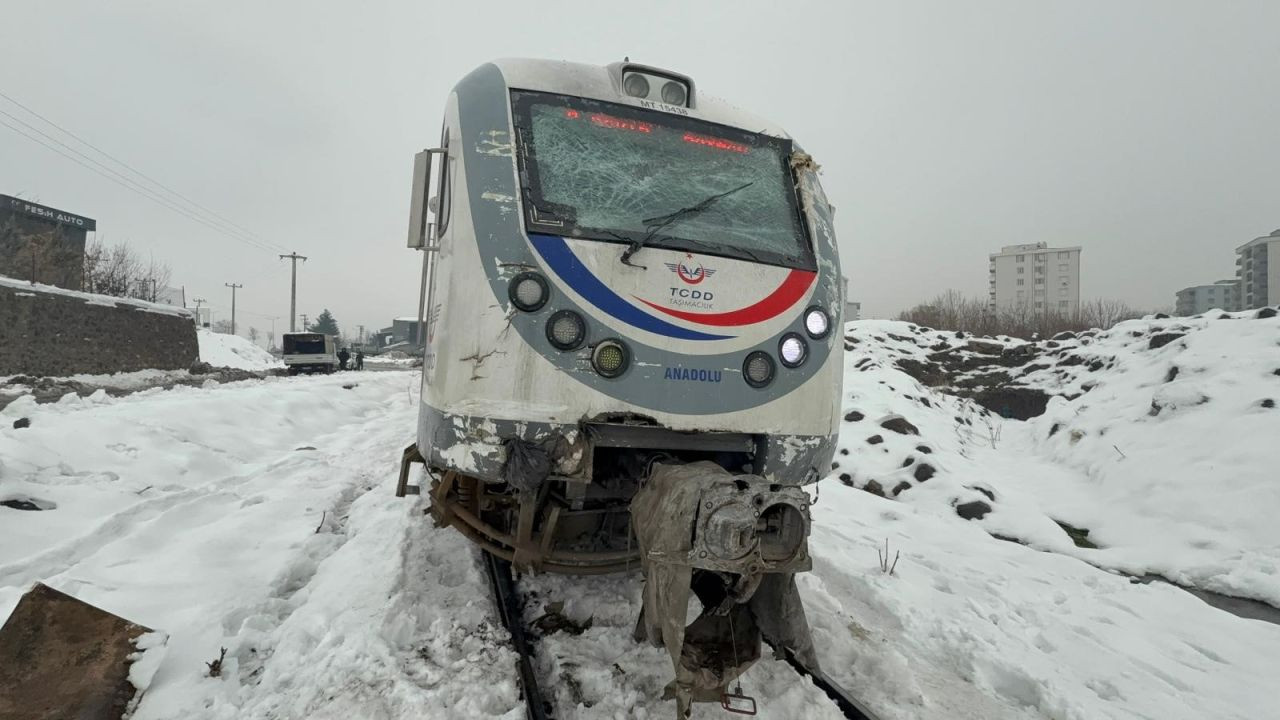 Hemzemin Geçitte Trenle Çarpışan Belediye Otobüsünde Kaza - Sayfa 2