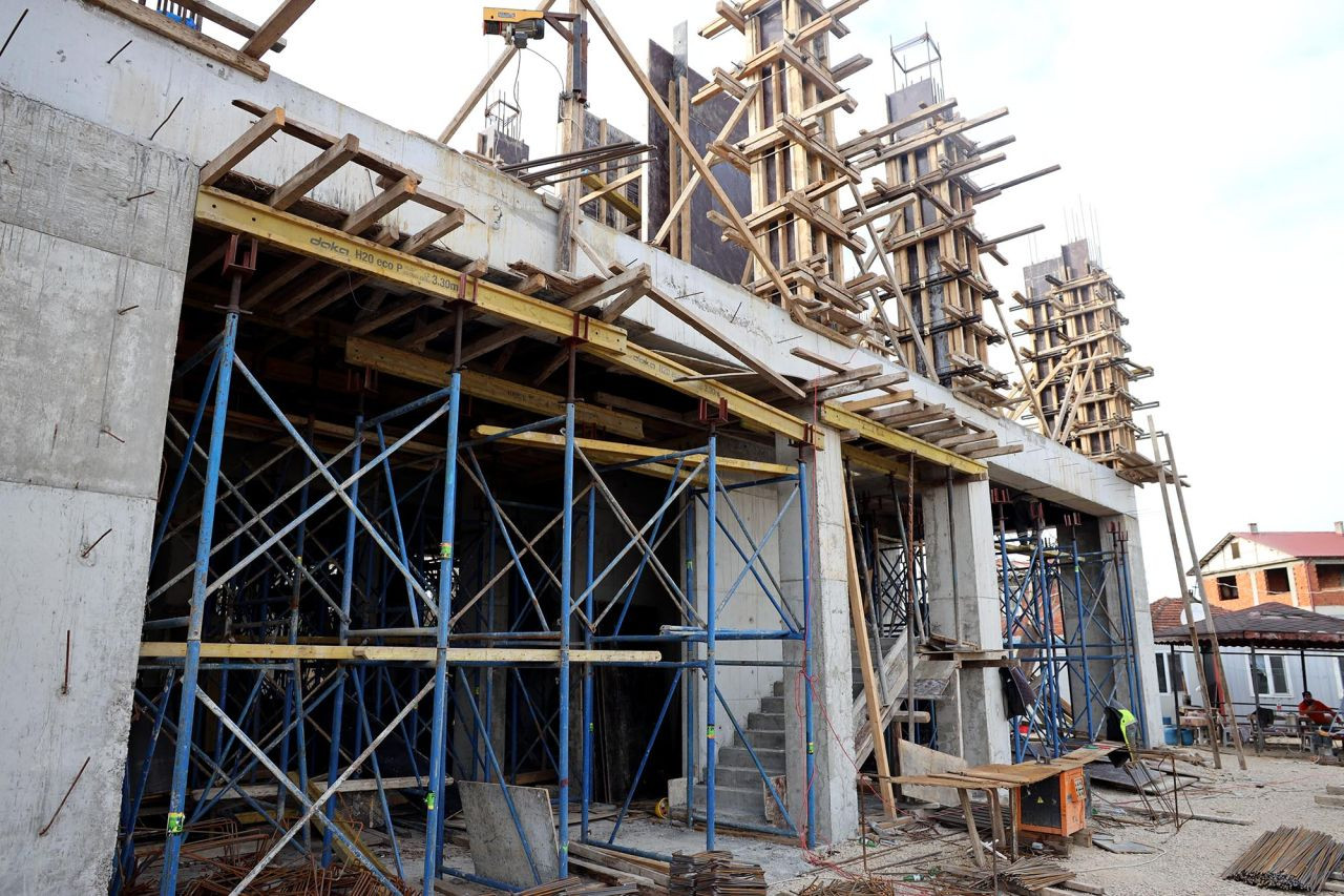 Karapürçek’te Sosyal Yaşamın Merkezi Olacak SGM Yükseliyor - Sayfa 1