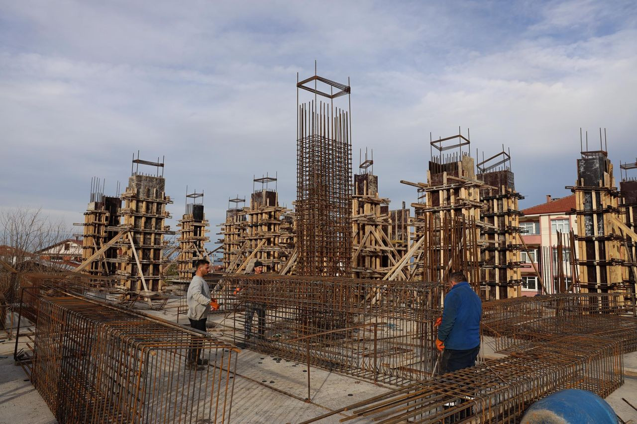 Karapürçek’te Sosyal Yaşamın Merkezi Olacak SGM Yükseliyor - Sayfa 2