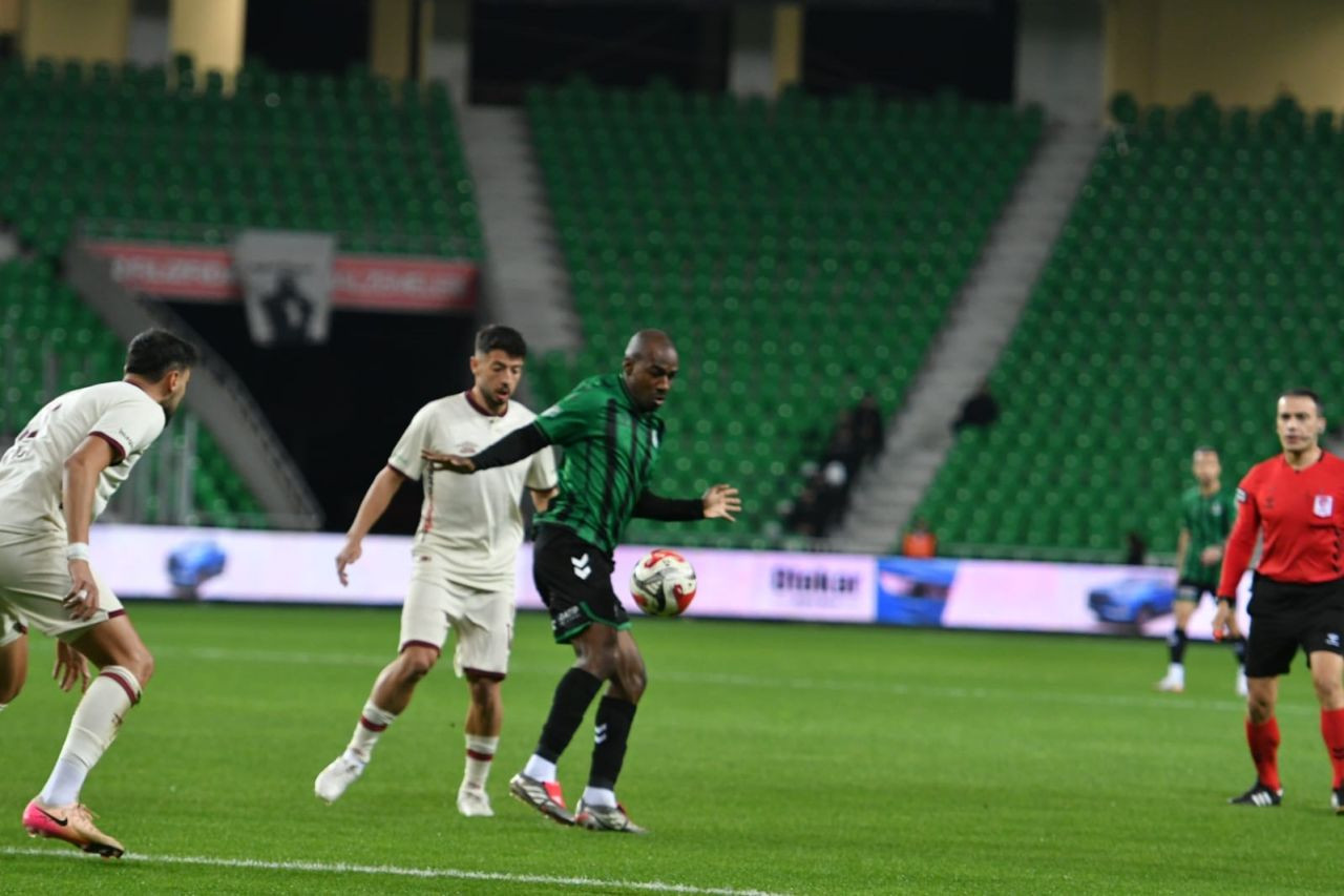 Trendyol 1. Lig: Sakaryaspor – Bandırmaspor 1-1 Berabere - Sayfa 1