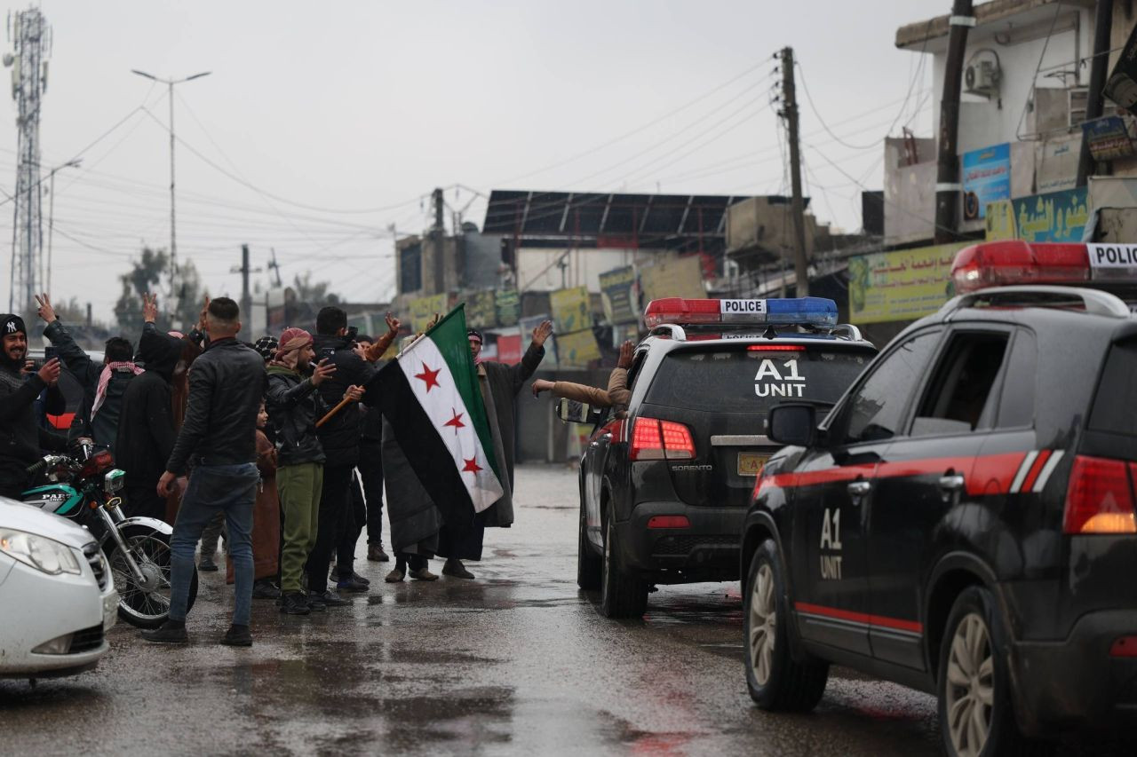 Suriye Güvenlik Güçleri Tabka Kentine Girdi - Sayfa 1