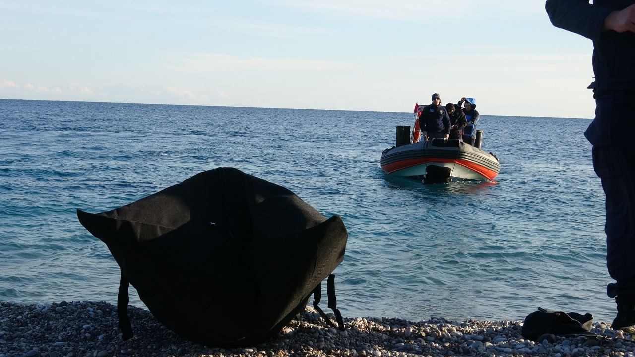 Balık Tutan Vatandaşların Oltasına Erkek Cesedi Takıldı - Sayfa 1