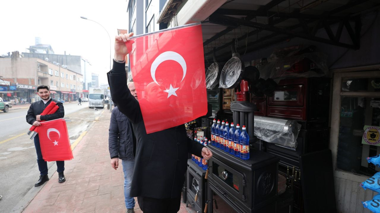 Başkan Ata İlçeyi Al Bayraklarla Donattı - Sayfa 4