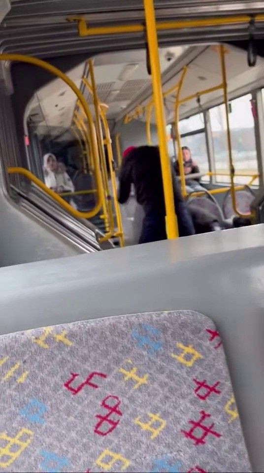 Belediye Otobüsünde Dehşet: Tartışma Bir Anda Dayağa Dönüştü - Sayfa 1