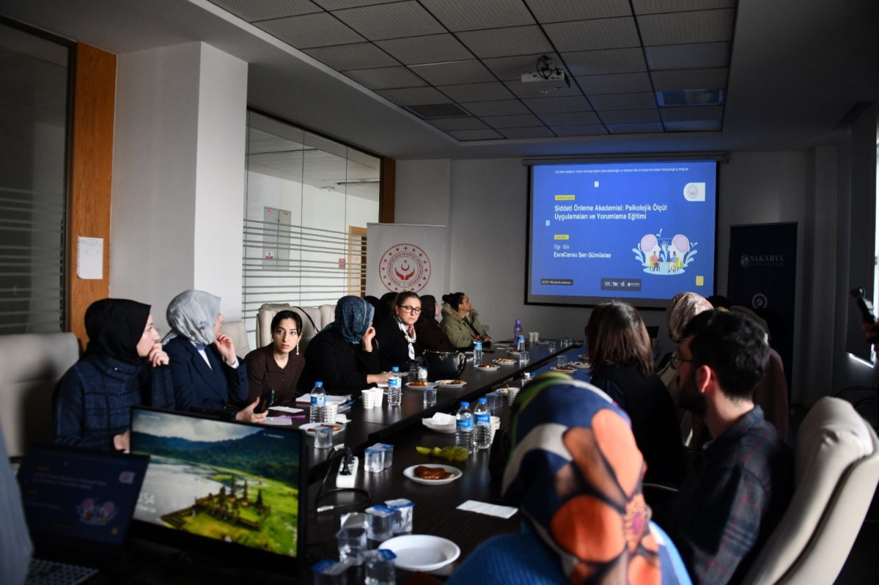 SAU’den Sahada Çalışan Uzmanlara “Kriz Müdahalesi ve Psikolojik Tarama” Desteği - Sayfa 3