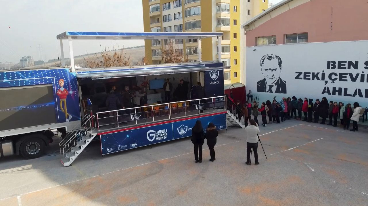 Bakan Uraloğlu: Güvenli İnternet Abone Sayısı 55 Milyonu Aştı - Sayfa 2