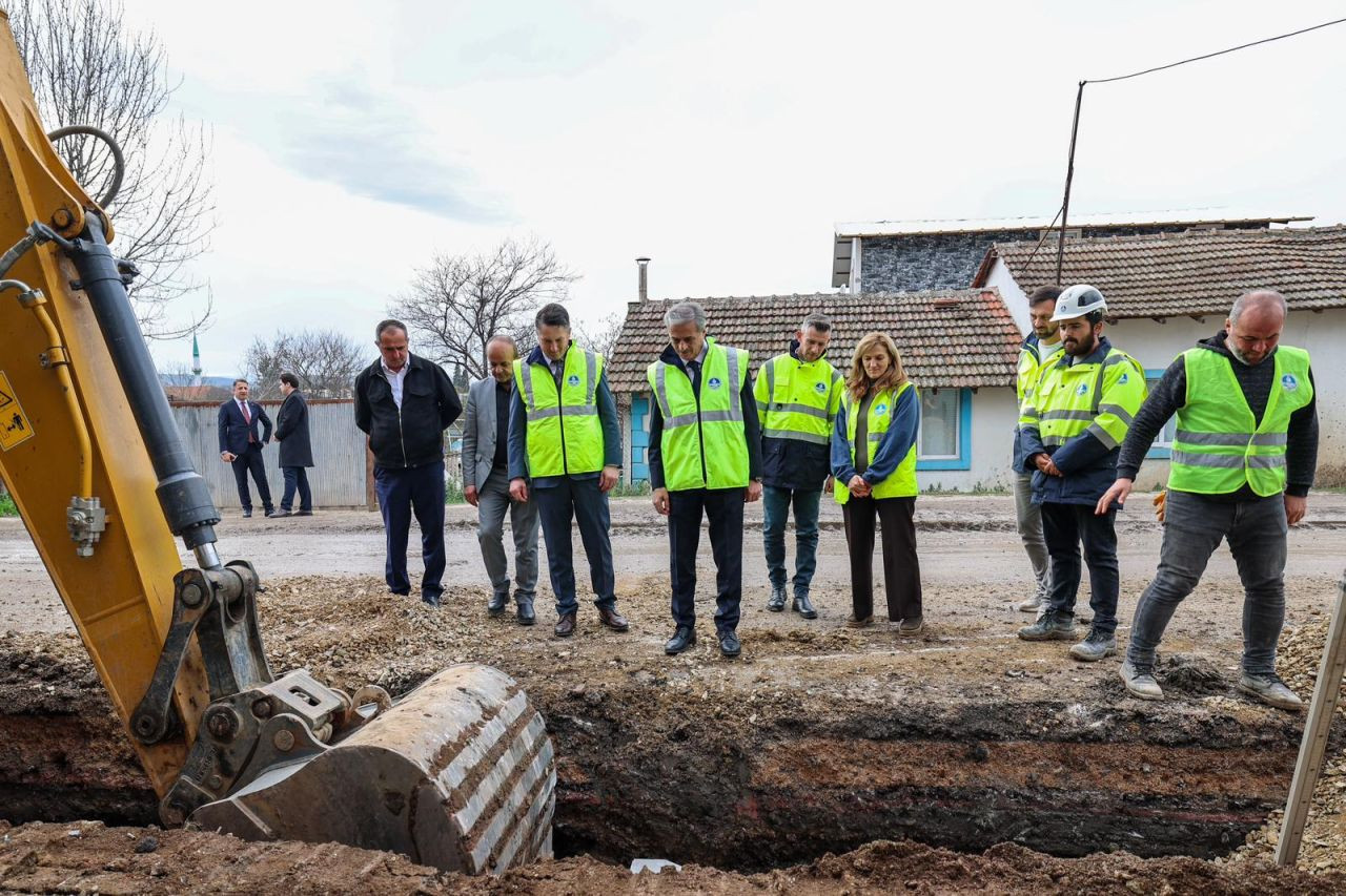 Karakamış Mahallesi’nin Yağmur Suyu Altyapısı Yeni Hat İle Güçleniyor - Sayfa 3