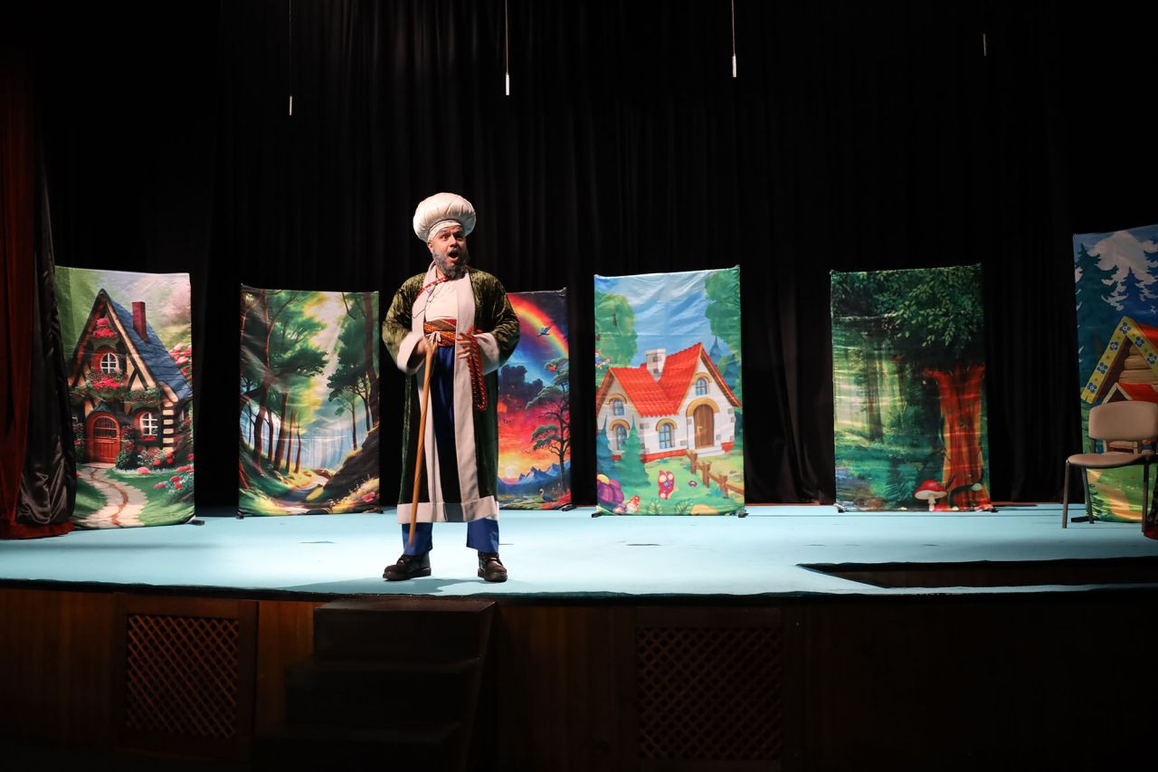 Büyükşehir, Ocak Ayında Bin 500 Çocuğu Tiyatroyla Buluşturdu - Sayfa 1